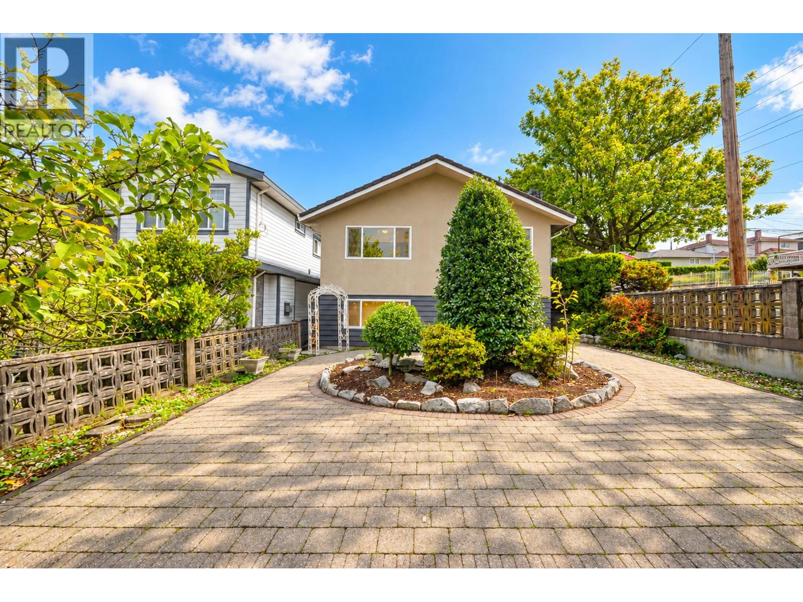 775 ESMOND AVENUE, Burnaby - Image 1