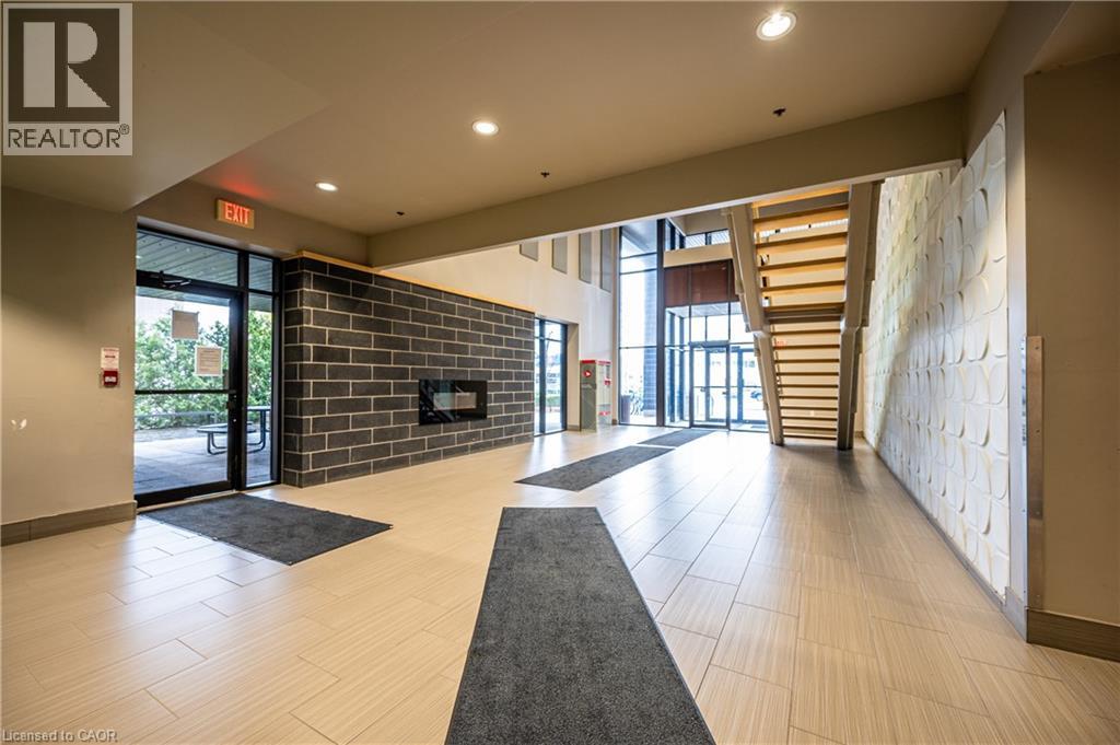 #404 8 HICKORY Street W - Image 5