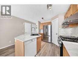 22 Cramond Crescent SE - photo 11