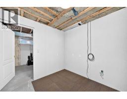 22 Cramond Crescent SE - photo 38