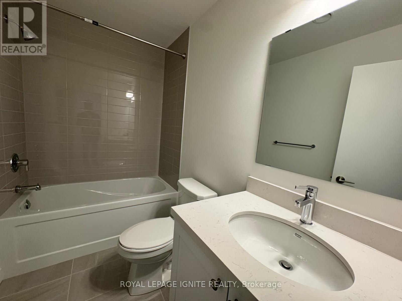 #110 51 CLARINGTON BOULEVARD - 7
