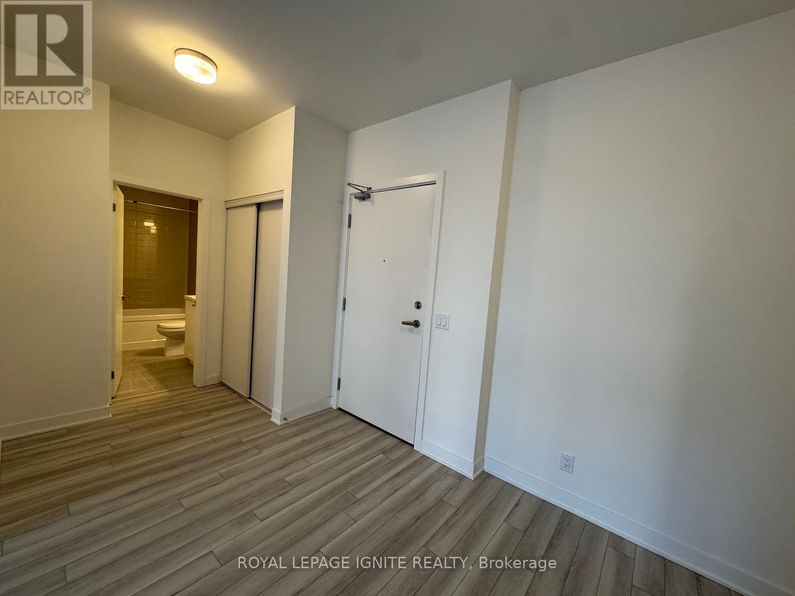 #110 51 CLARINGTON BOULEVARD - Image 8