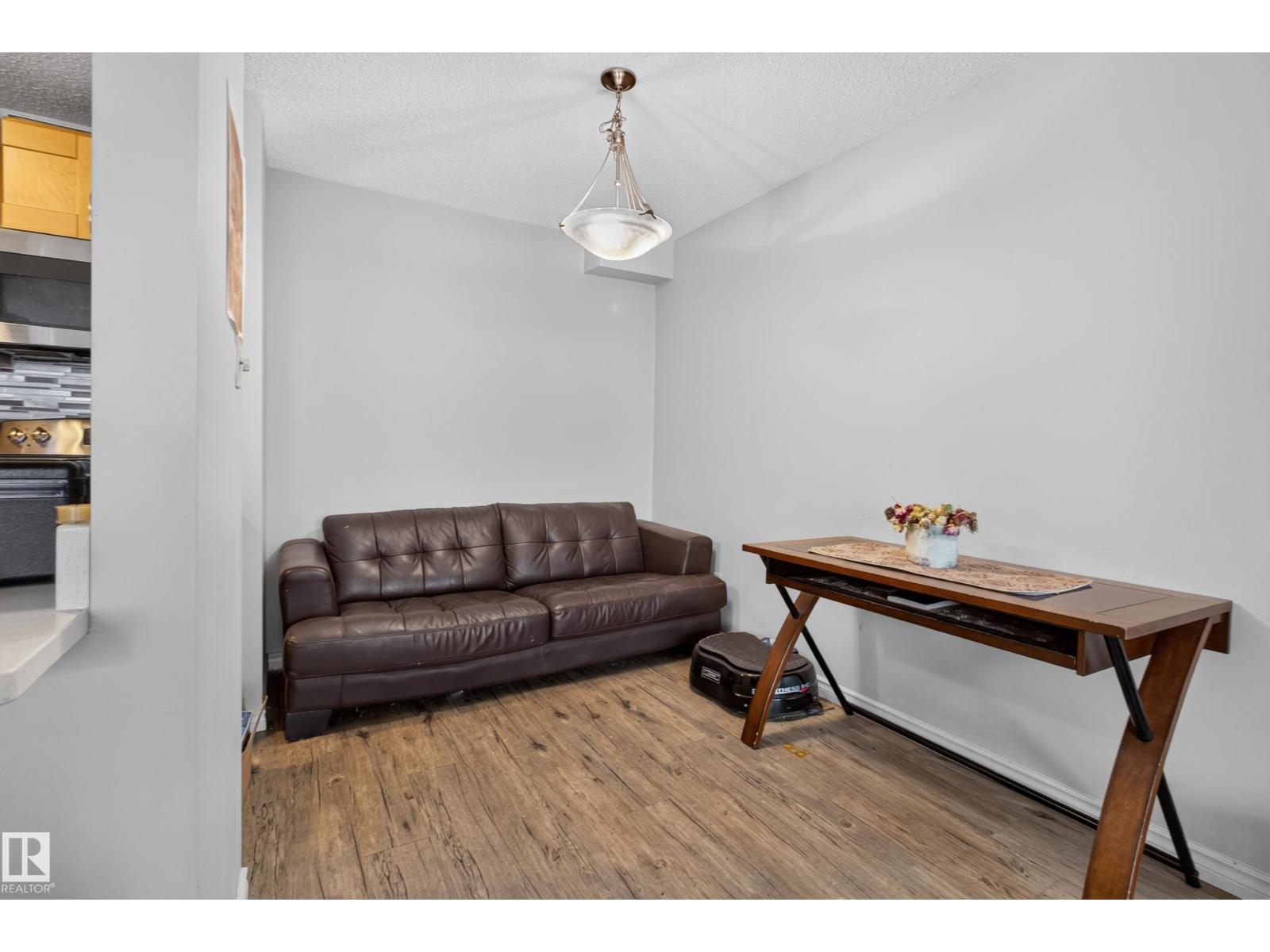 #1704 9835 113 ST NW - 10