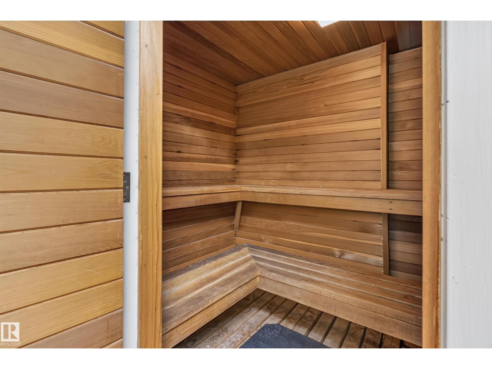 #1704 9835 113 ST NW - 23