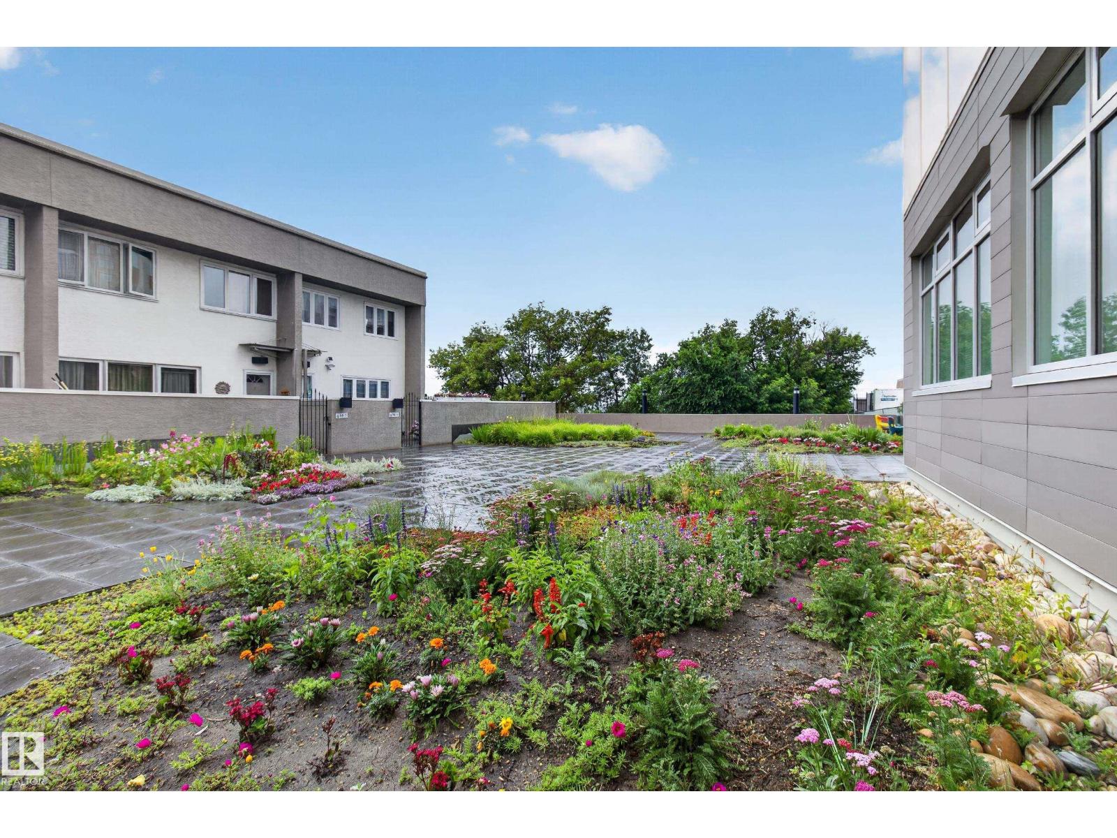 #1704 9835 113 ST NW - 27