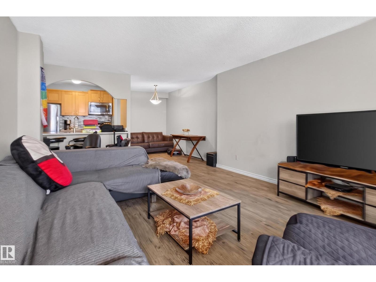 #1704 9835 113 ST NW - 3
