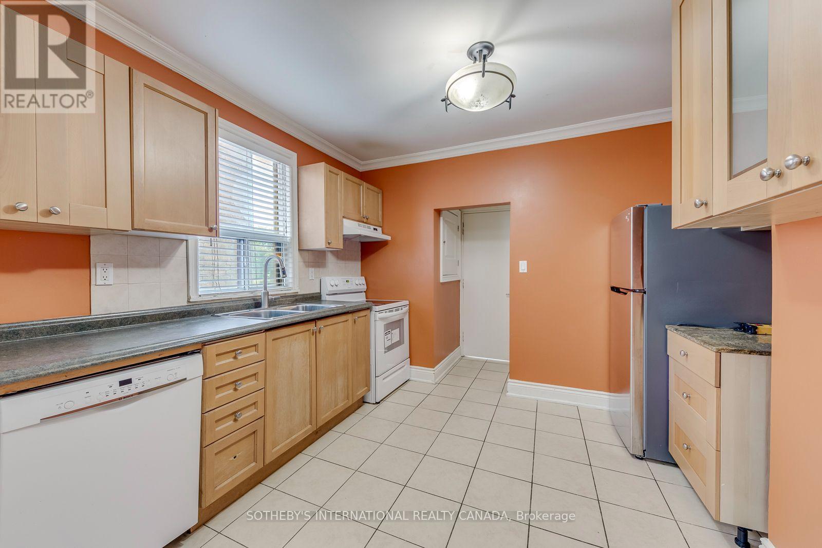 66 Twenty Ninth Street, Toronto, ON photo 19
