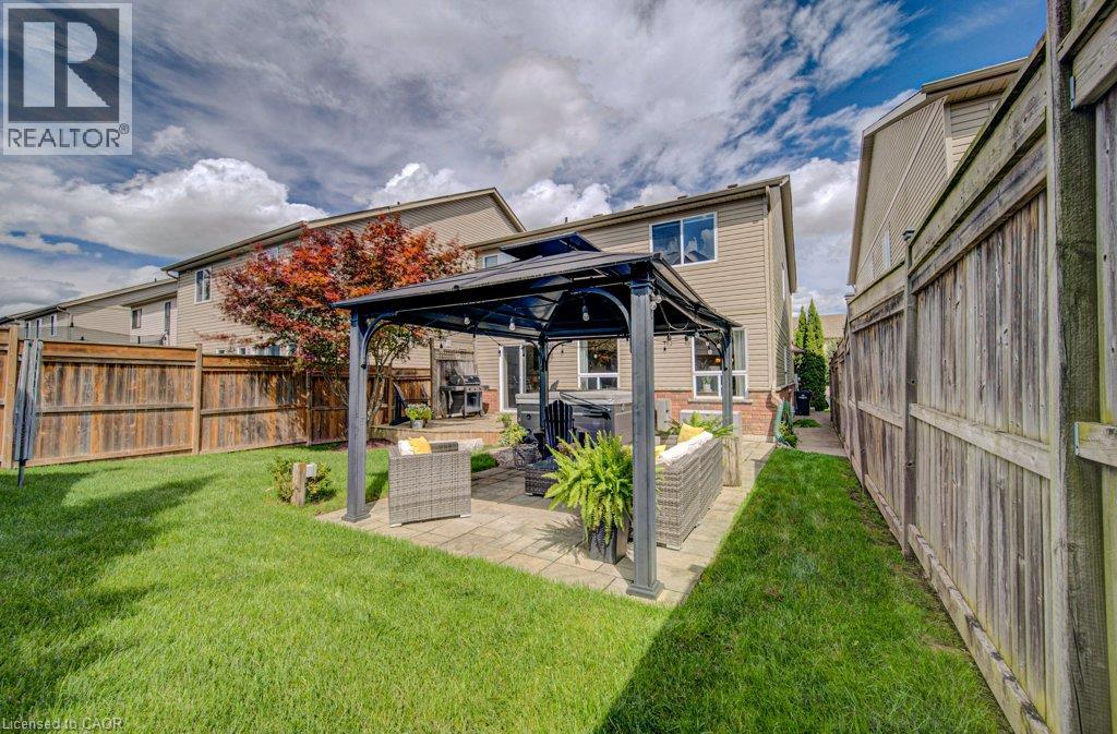 424 Sauve Crescent — photo 48