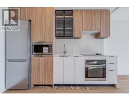 407 - 1037 The Queensway, Toronto, ON M8Z6C7 Photo 6