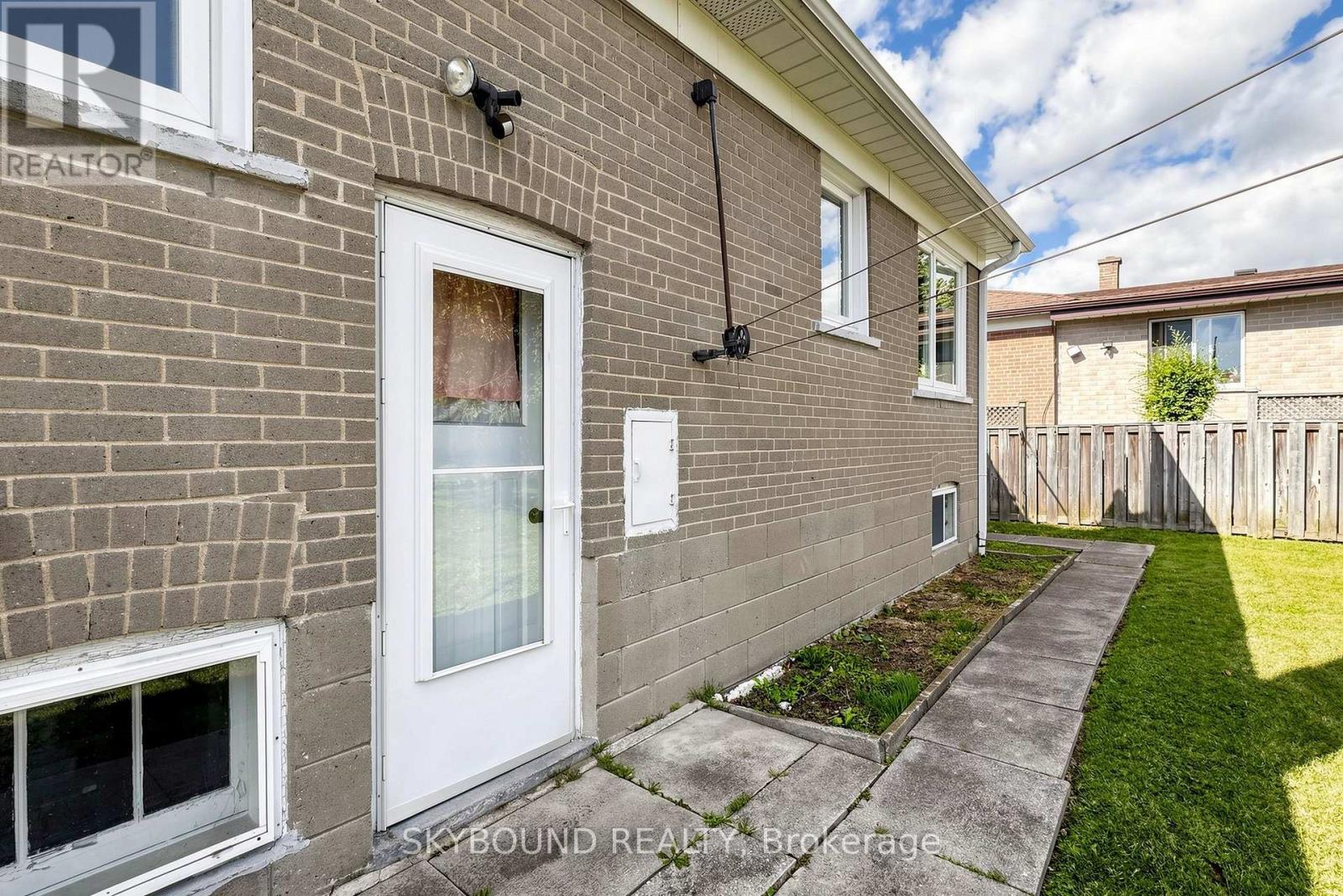 13 Liscombe Road, Toronto, ON photo 30