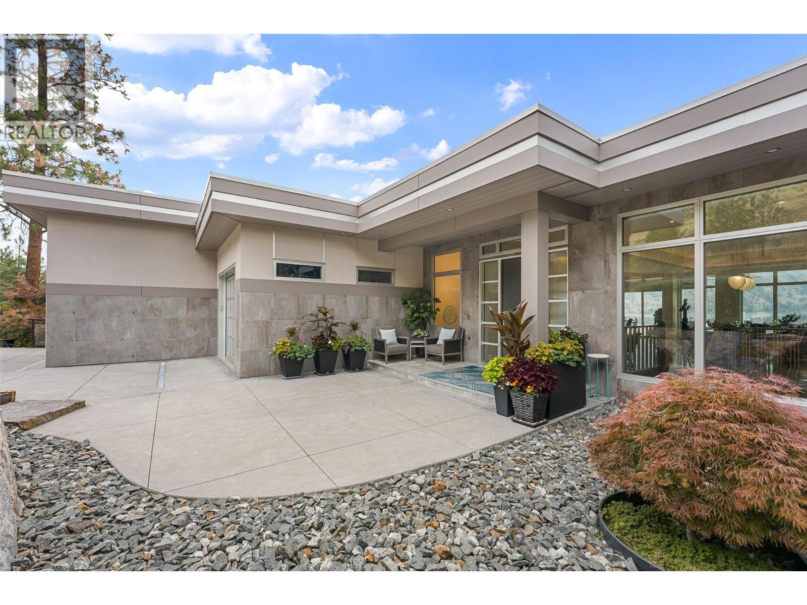 2560 Arthur Road, Kelowna - Image 1