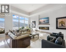 4pc Ensuite bath - 2560 Arthur Road, Kelowna, BC V1V2B7 Photo 16