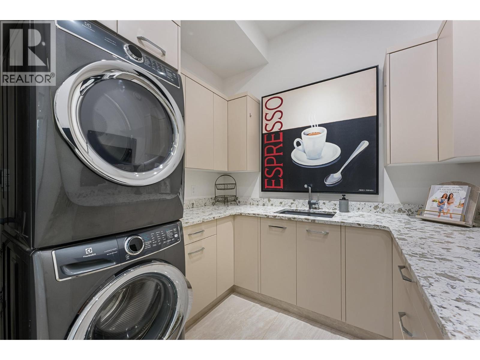 2560 Arthur Road, Kelowna - Image 1