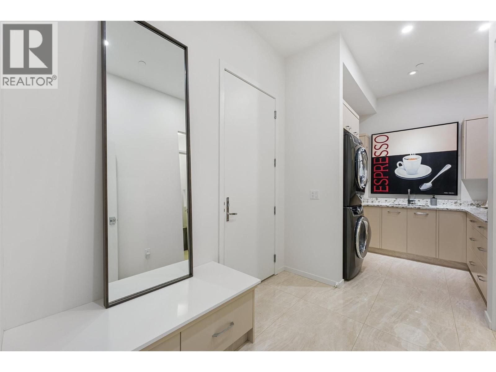 2560 Arthur Road, Kelowna - Image 1