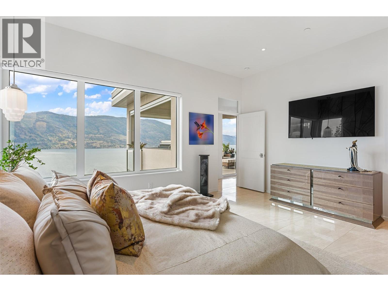 2560 Arthur Road, Kelowna - Image 1