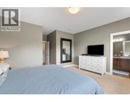 Primary Bedroom - 158 Fernie Place, Kamloops, BC V2C6S4 Photo 10