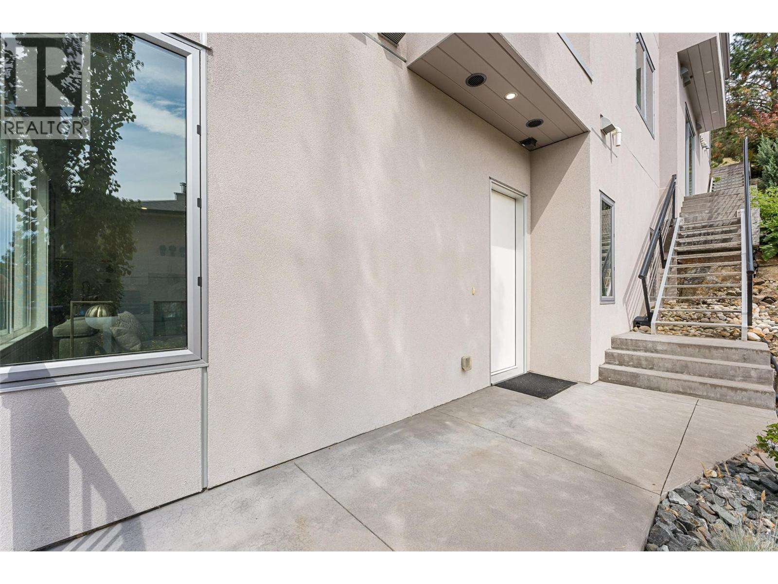2560 Arthur Road, Kelowna - Image 1