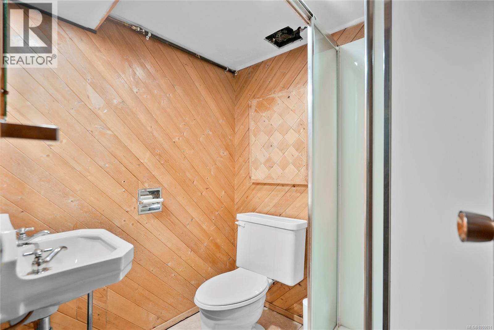 552 Davida Ave - 21