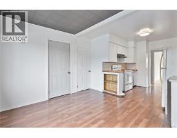 Recreation room - 552 Davida Ave, Saanich, BC V9A2C7 Photo 16