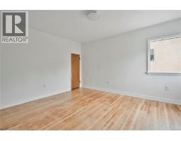 Unfinished Room - 552 Davida Ave, Saanich, BC V9A2C7 Photo 7