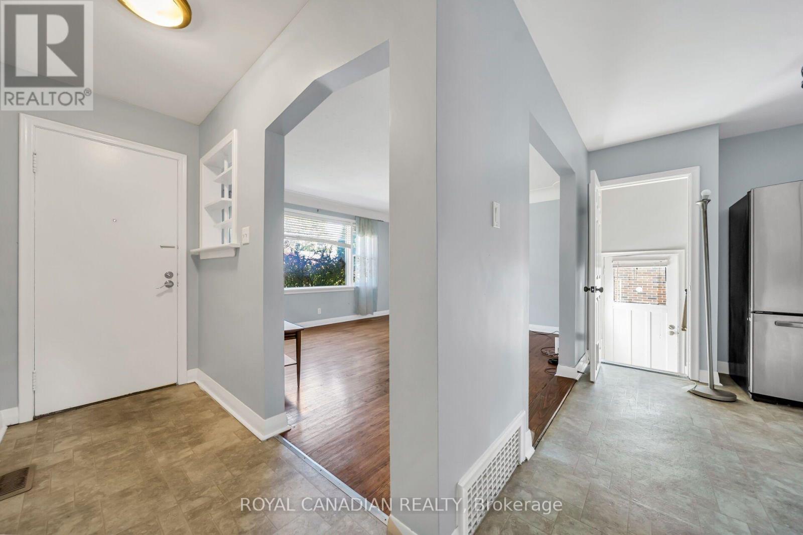 457 Dumfries Avenue, Kitchener, ON photo 7