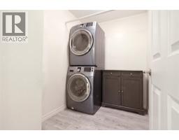940 Glenwood Avenue Unit# 212, Kelowna, BC V1Y9P2 Photo 17