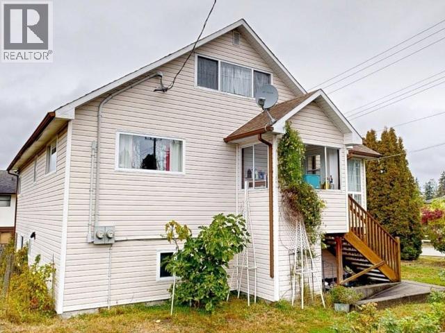6992 KAMLOOPS STREET - 2