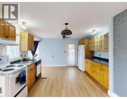 Kitchen - 6992 Kamloops Street, Powell River, BC V8A1M4 Photo 6