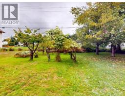 6992 Kamloops Street, Powell River, BC V8A1M4 Photo 17
