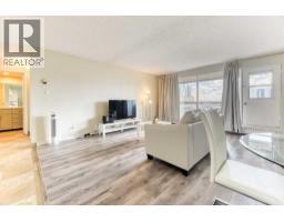 2209, 221 6 Avenue Se, Calgary, AB T2G4Z9 Photo 10