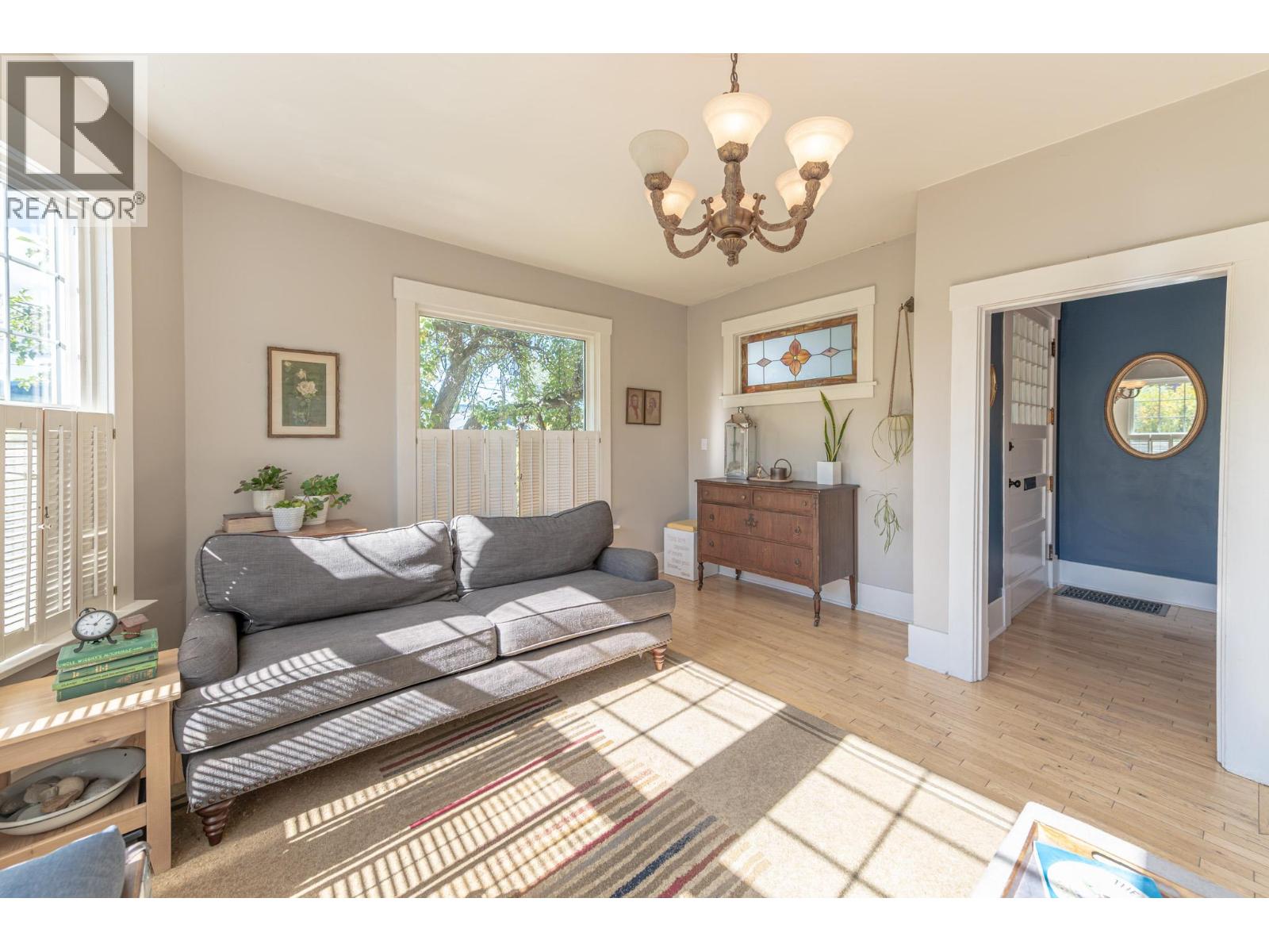 232 10th Avenue S - Image 16