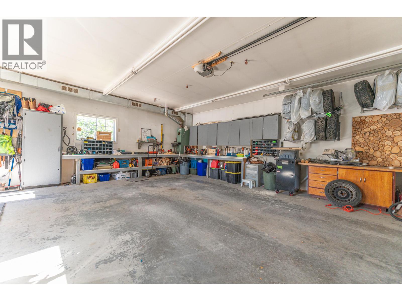 232 10th Avenue S - 80