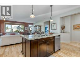 312 Crawford Close - photo 5