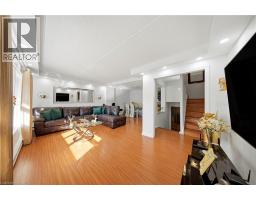 Living room - 180 Mississauga Valley Boulevard Unit# 201, Mississauga, ON L5A3M2 Photo 10