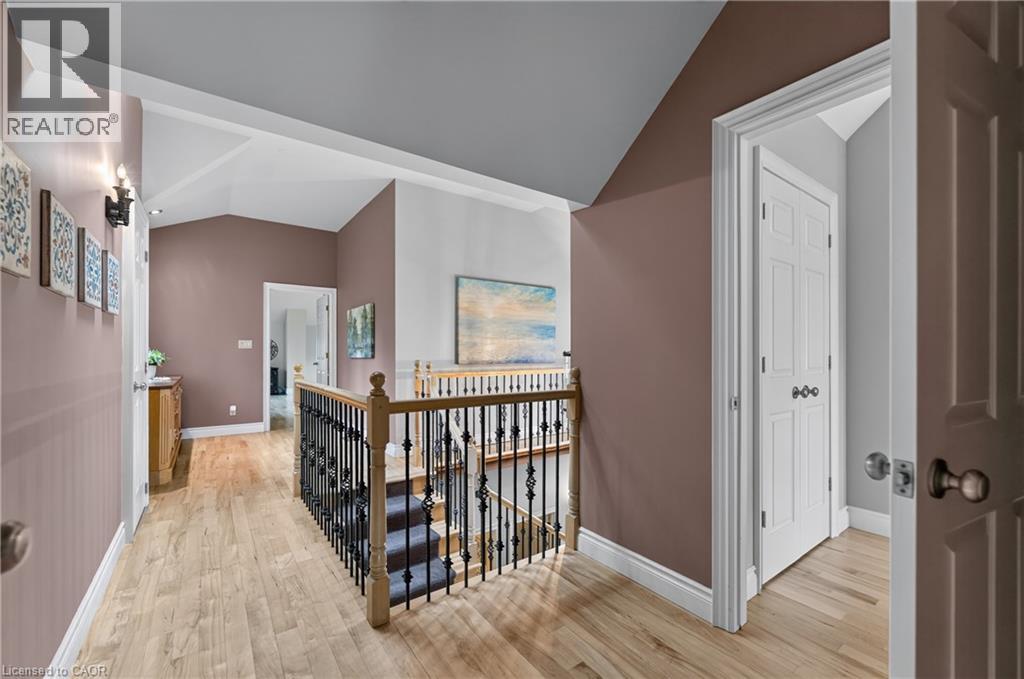 169 John Street West — photo 24