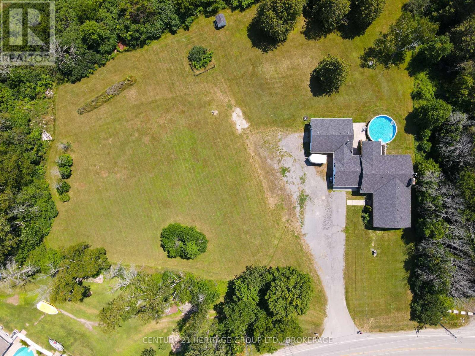 31 STATION ROAD - Image 3