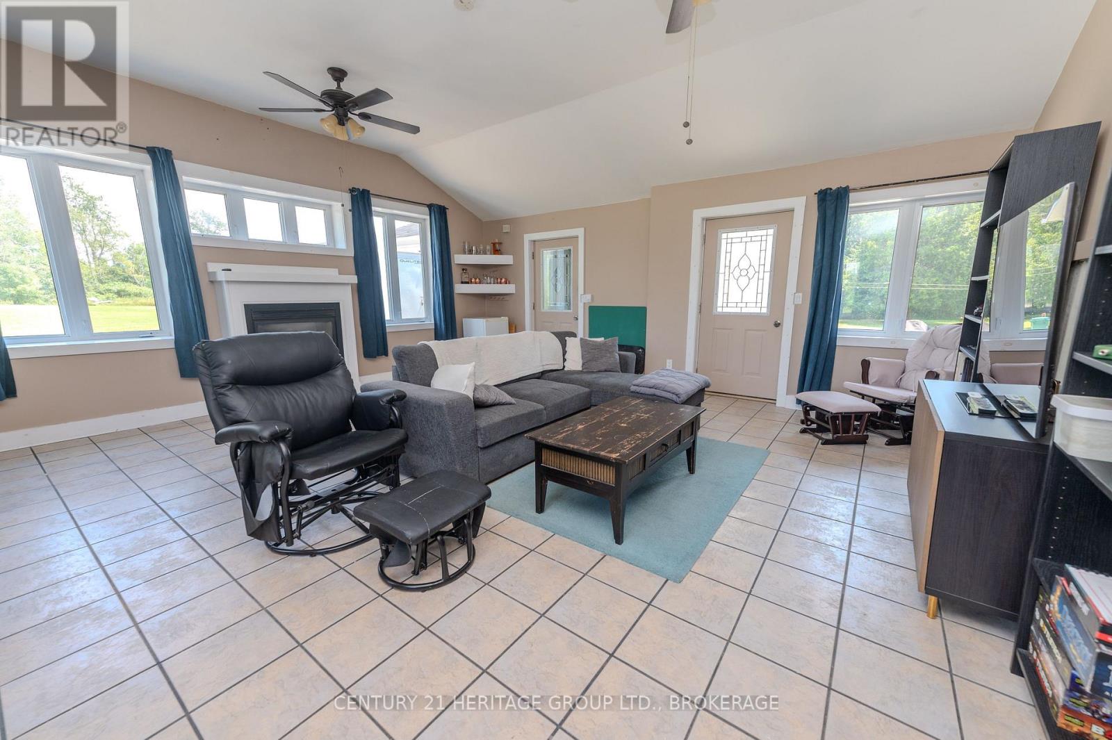 31 STATION ROAD - Image 7