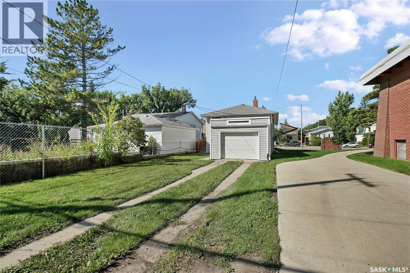 1209 Broadway AVENUE, Saskatoon — photo 23