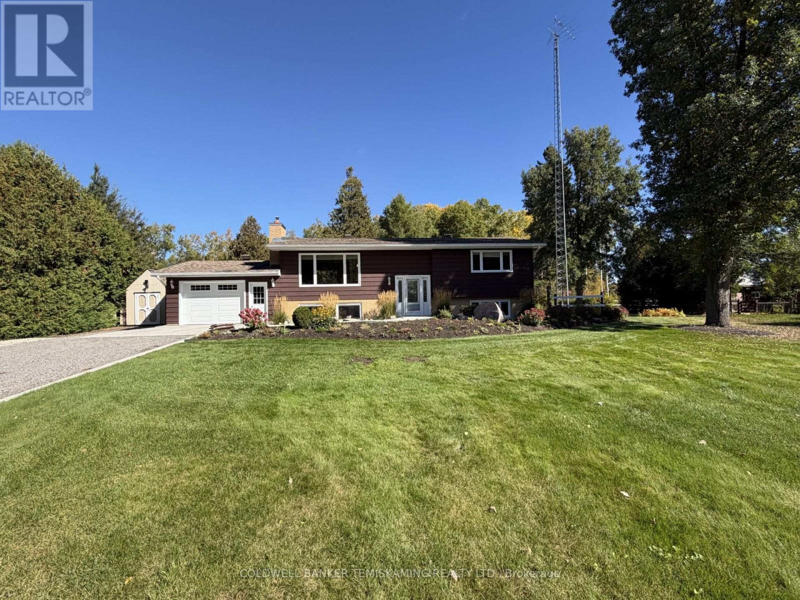 722027 GRANDVIEW DRIVE - 2