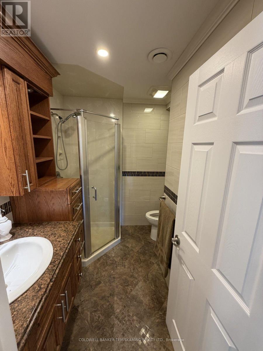 722027 GRANDVIEW DRIVE - 20
