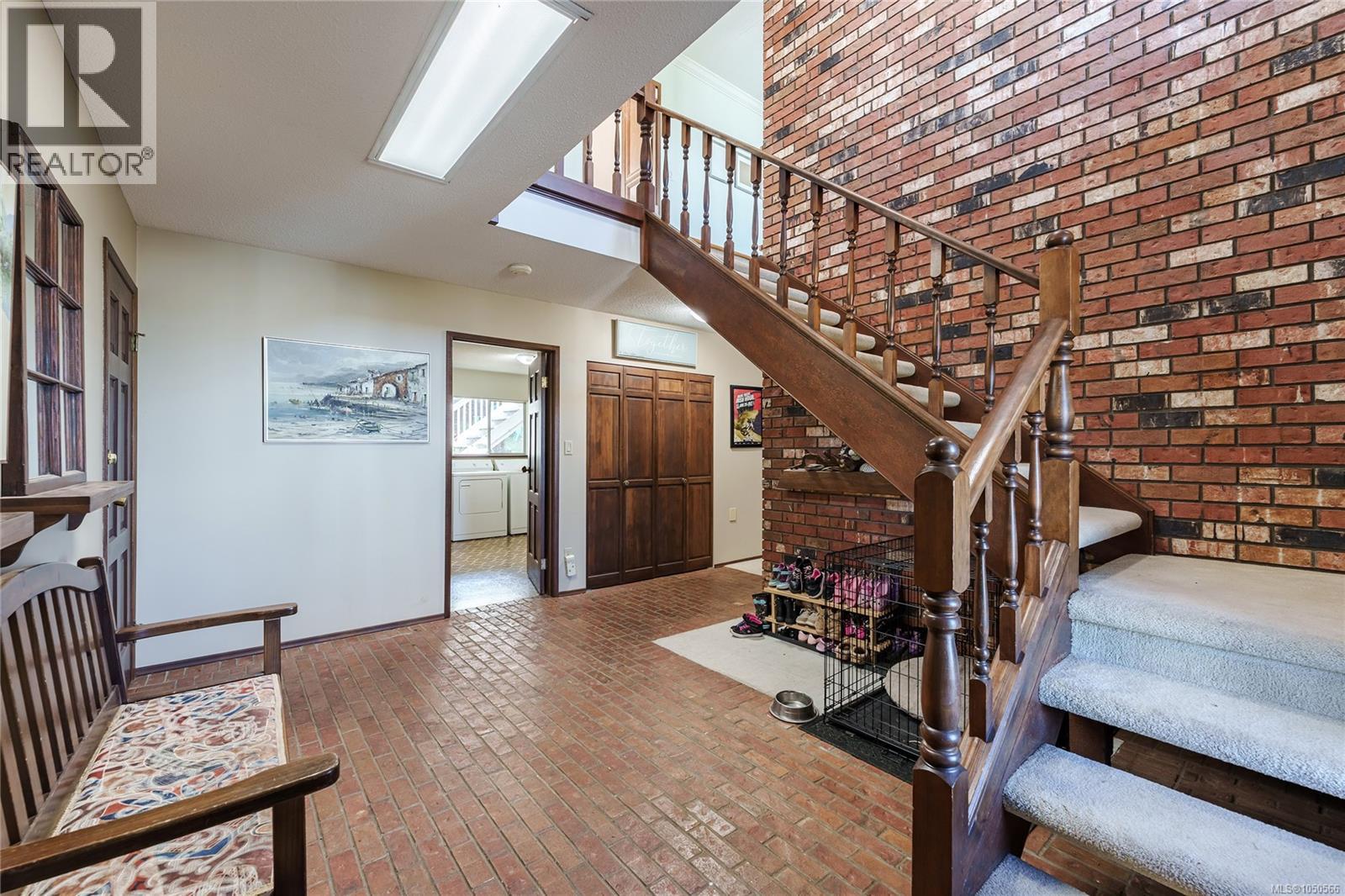 438 Davis Rd - Image 5