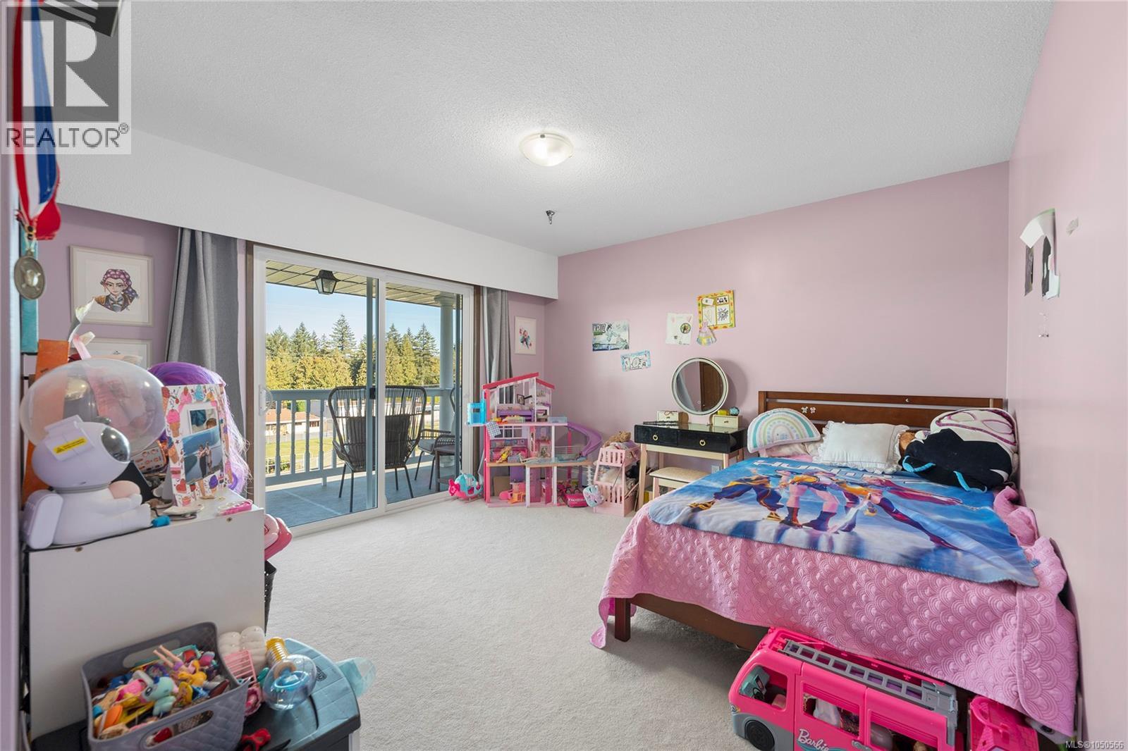 438 Davis Rd - Image 37