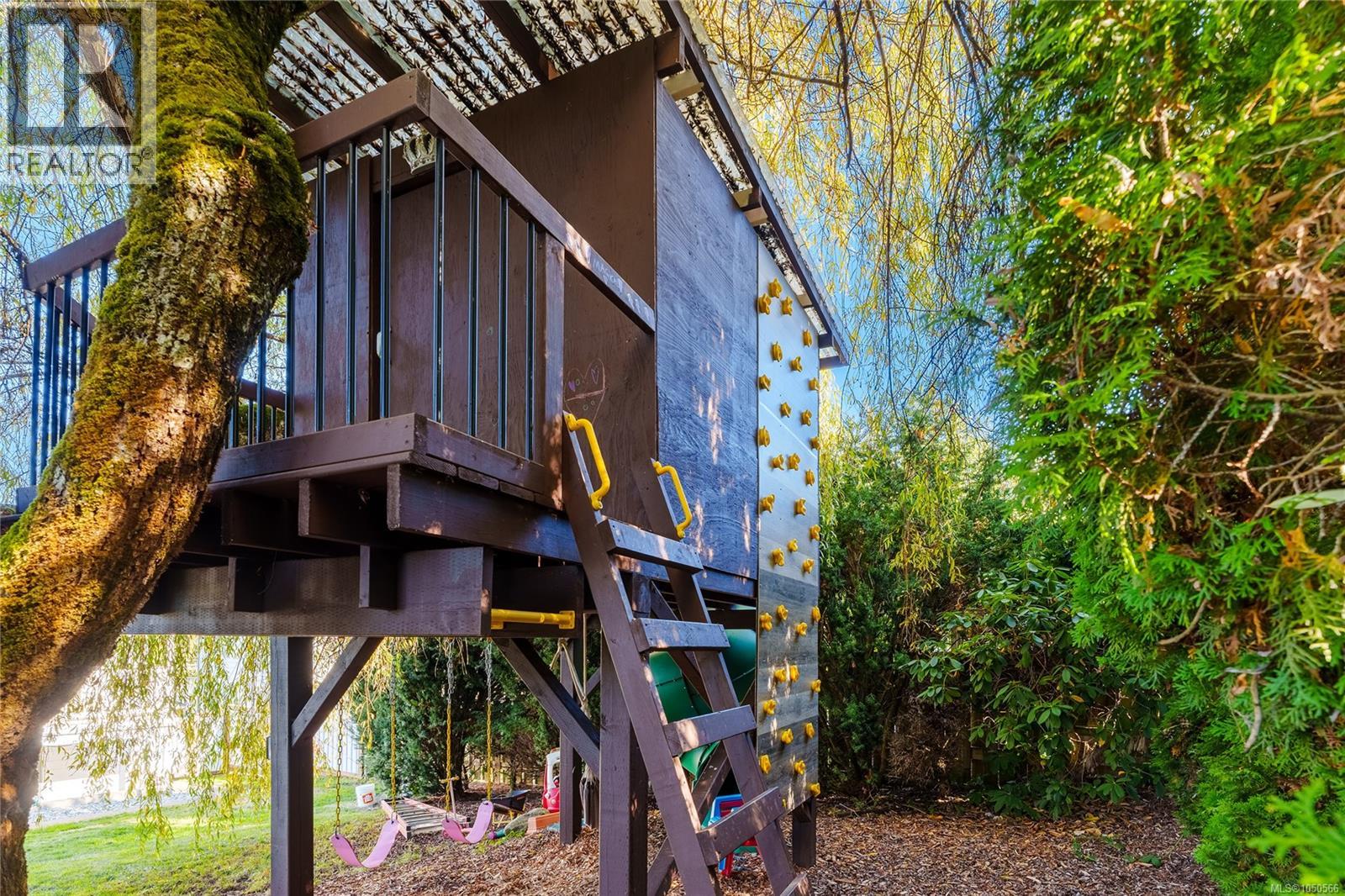 438 Davis Rd - 70