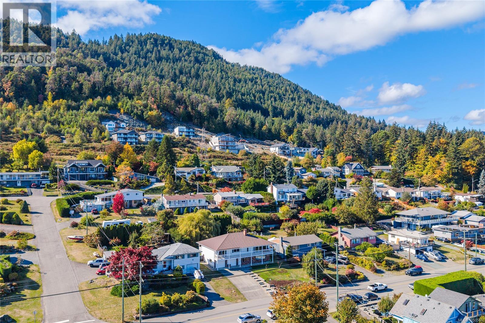 438 Davis Rd - 94