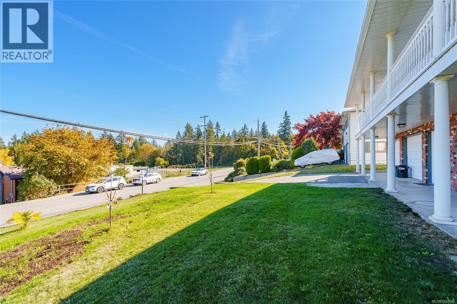 438 Davis Rd - Image 82