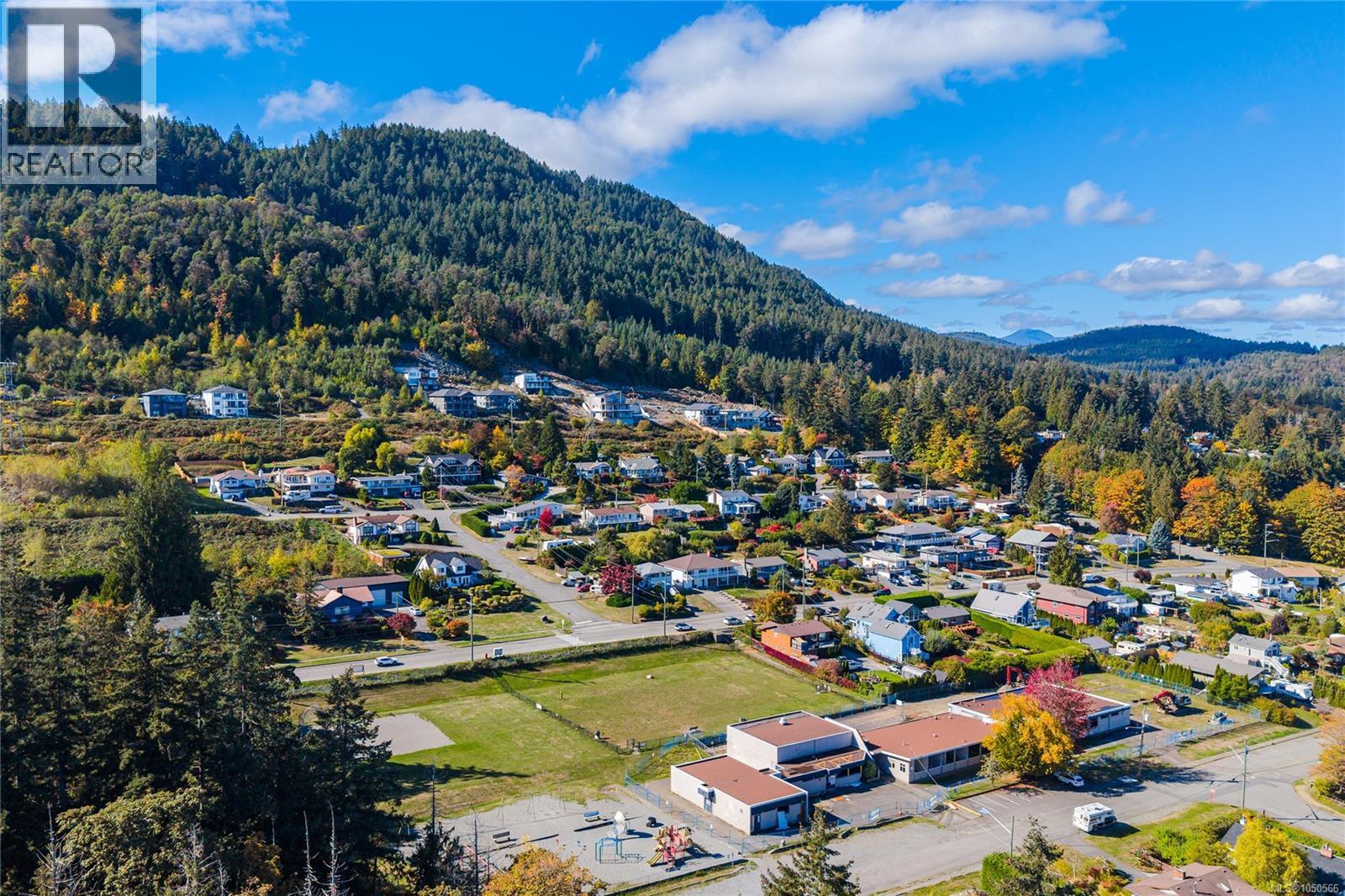 438 Davis Rd - 93