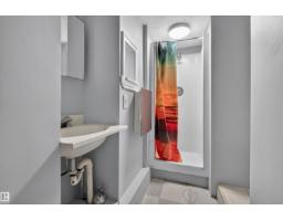11015 87 Av Nw, Edmonton, AB T6G0X5 Photo 42