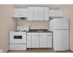 11015 87 Av Nw, Edmonton, AB T6G0X5 Photo 22