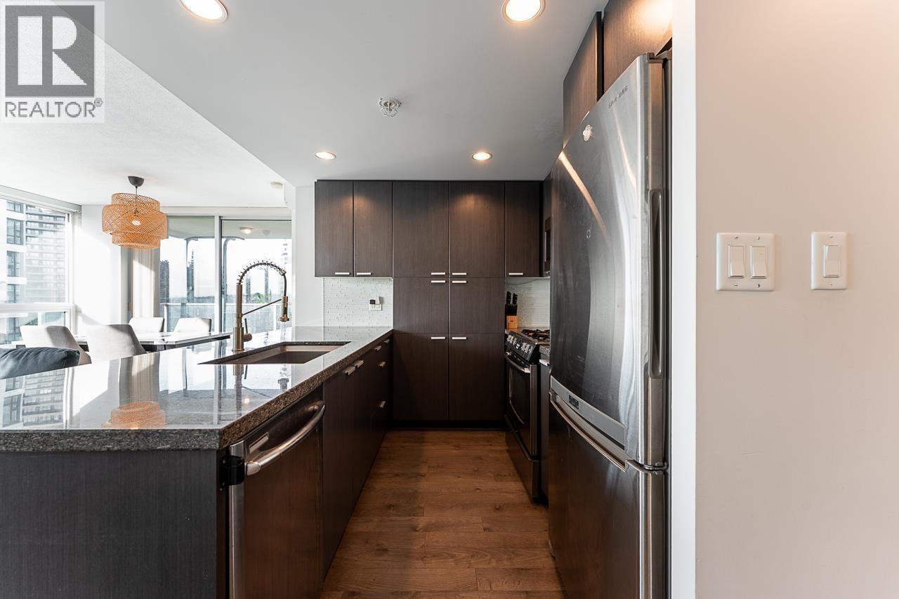 Photo of 905 2232 DOUGLAS ROAD 12