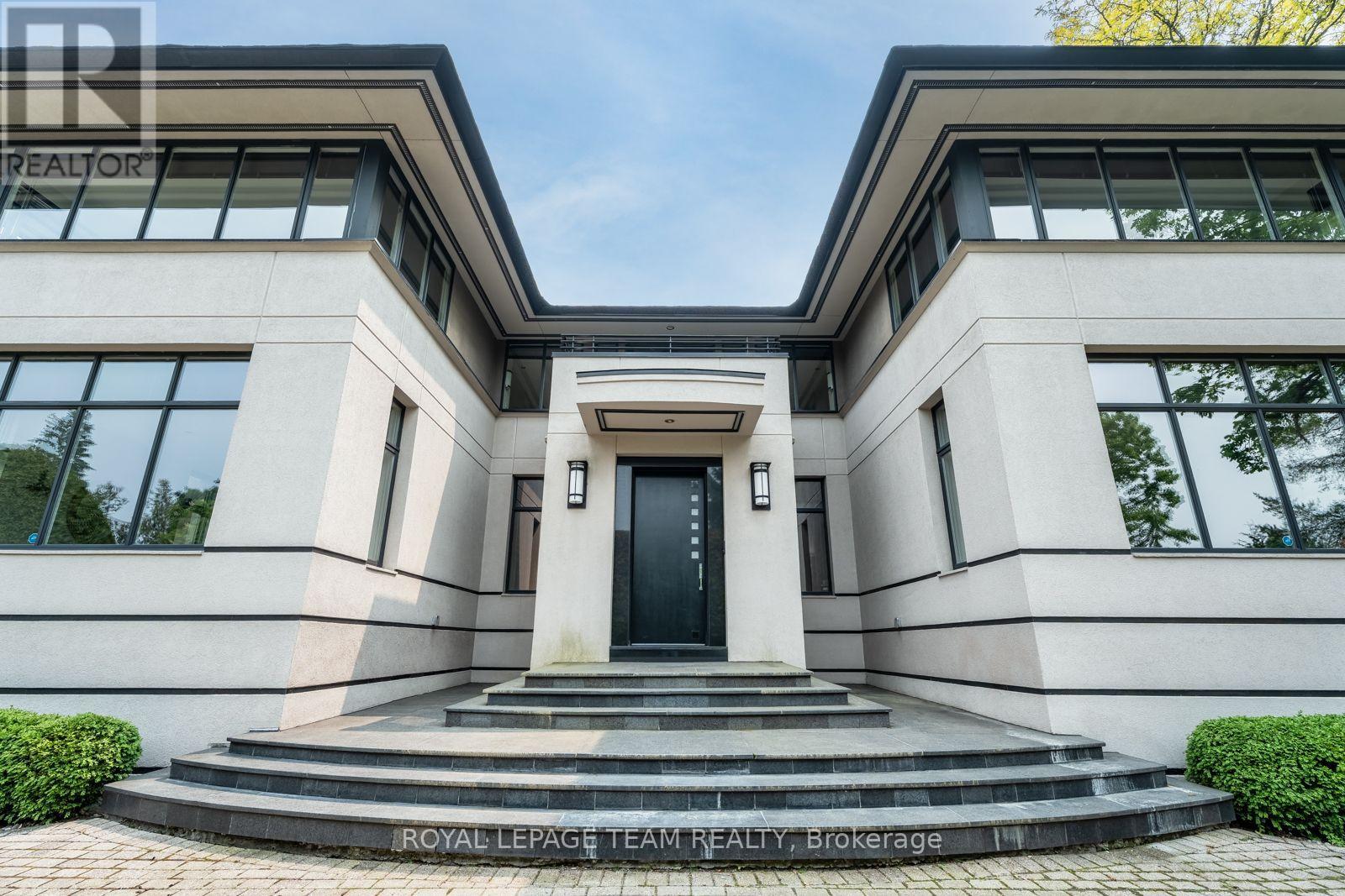 725 MANOR AVENUE - Image 40